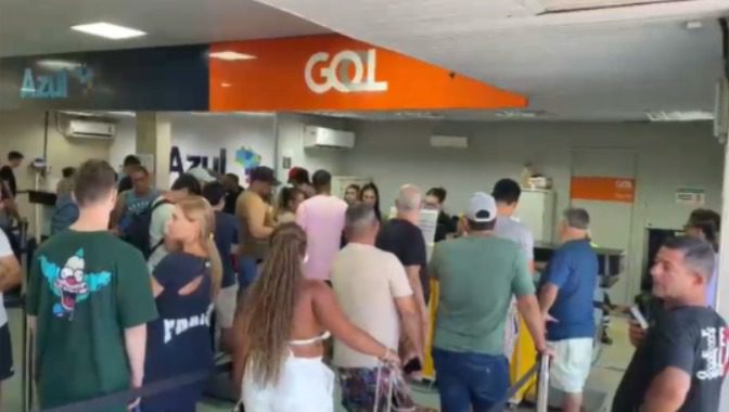 VÍDEO: Ilhados em Aeroporto de Fernando de Noronha reclamam de cancelamento de voos e não sabem como irão retornar