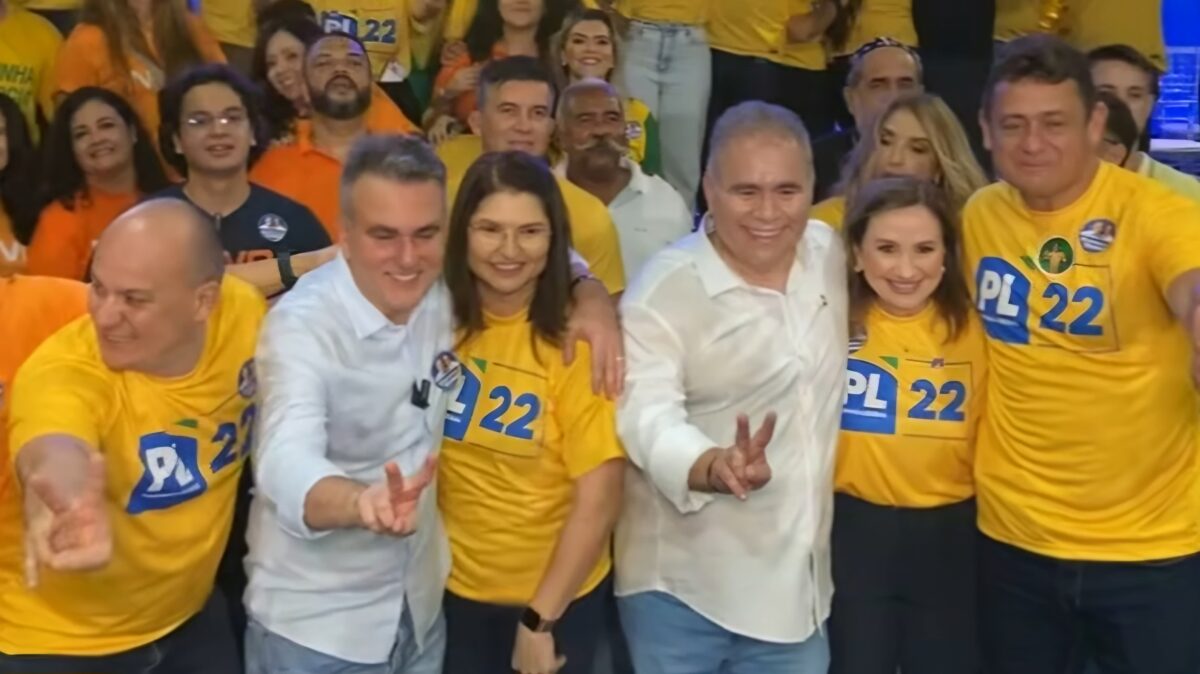 Marcelo Queiroga e Sérgio Queiroz homologam chapa em João Pessoa.