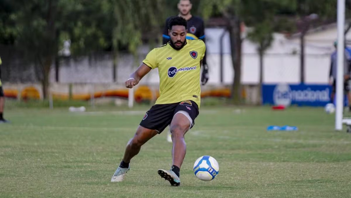 Wendel Lomar, zagueiro Botafogo-PB, — Foto: Cristiano Santos/Botafogo-PB