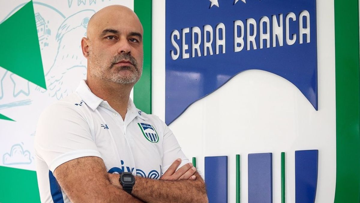 Novo técnico Cristian de Souza é apresentado pelo Serra Branca