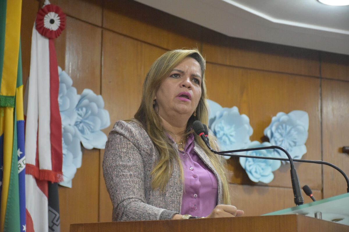 Raissa Lacerda, Ministro