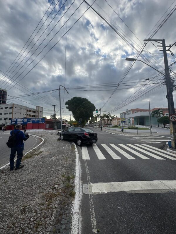 Fato ocorreu no Centro de joão Pessoa. semáforo