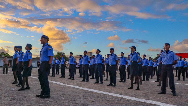 colégio, polícia militar