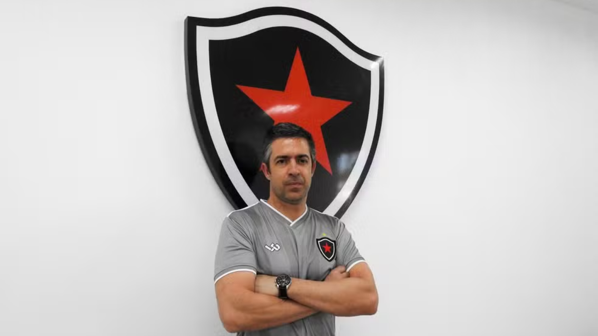 João Burse, técnico do Botafogo-PB