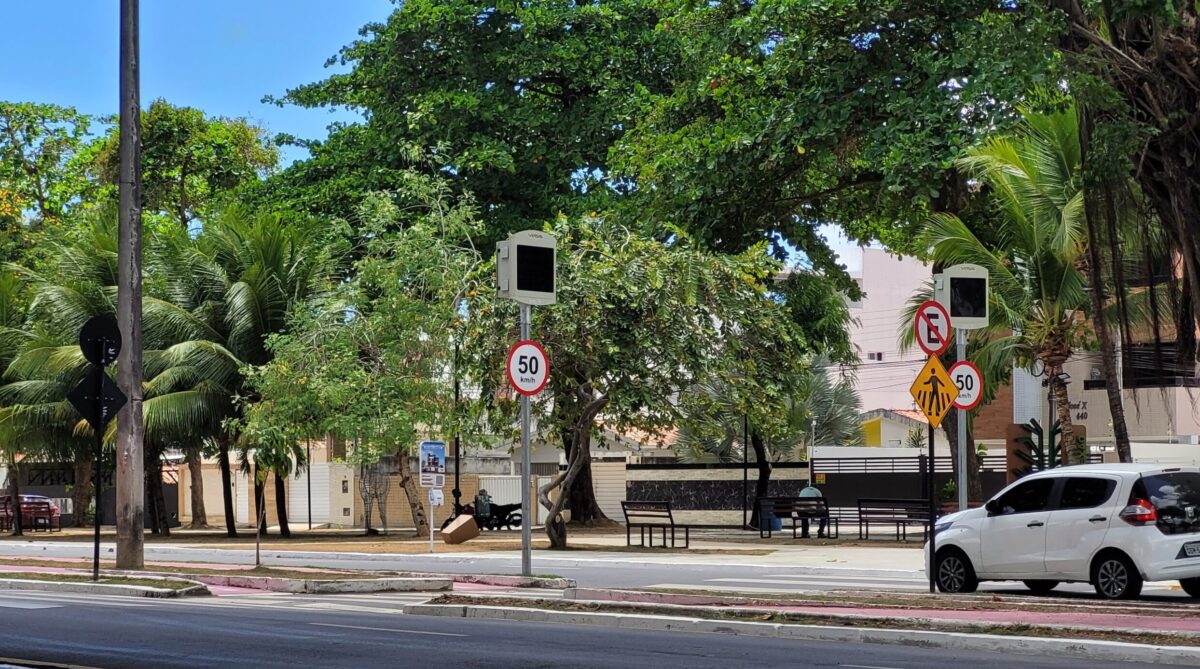 Lombadas eletrônicas são instaladas no Parque das Três Ruas, nos Bancários