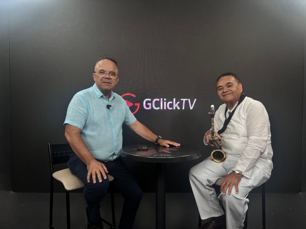 Jurandy revela que começou tocando clarinete e passou para o sax no improviso com marchinha de carnaval