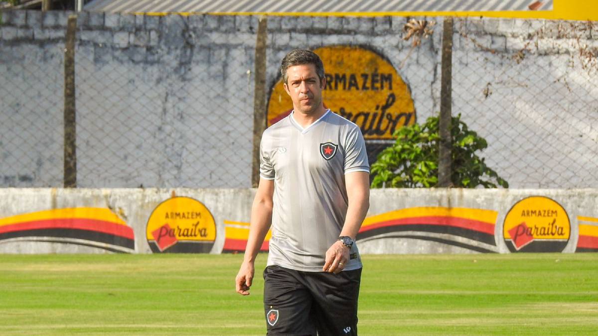 João Burse - Foto: Allan Hebert/Botafogo-PB