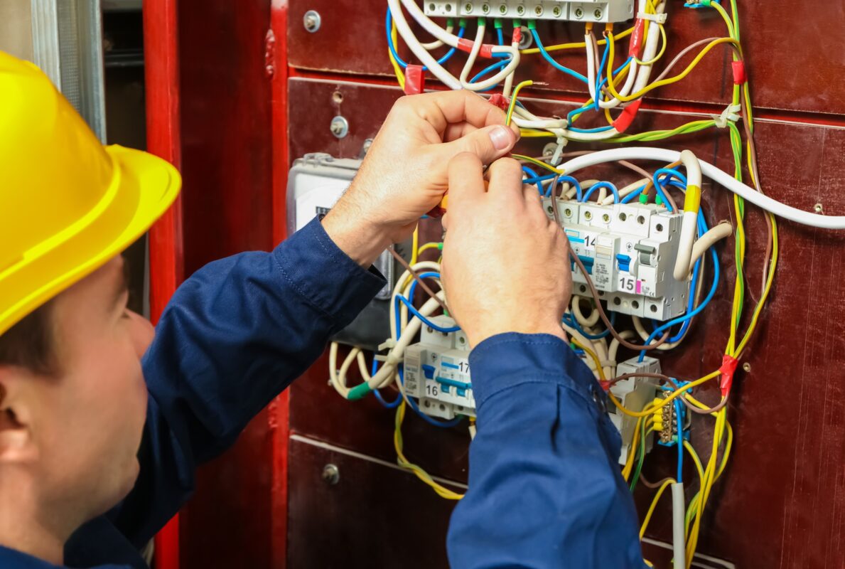 Mais de 15 reeducandos se formam eletricistas pelo IFPB em formatura pioneira na Paraíba