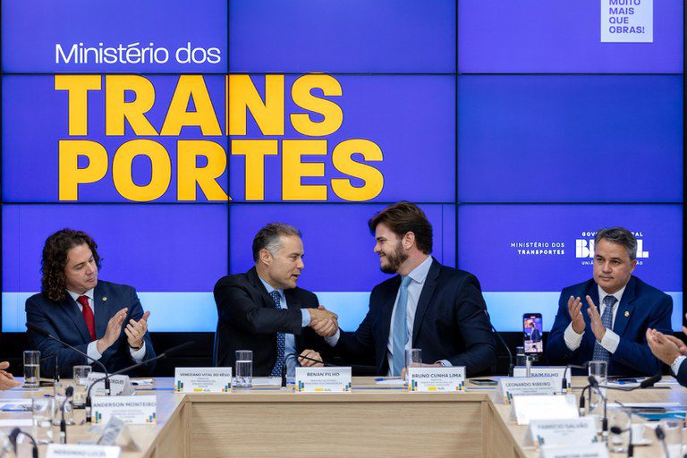 Ministério dos Transportes destina trecho inativo da Transnordestina para a construção do VLT