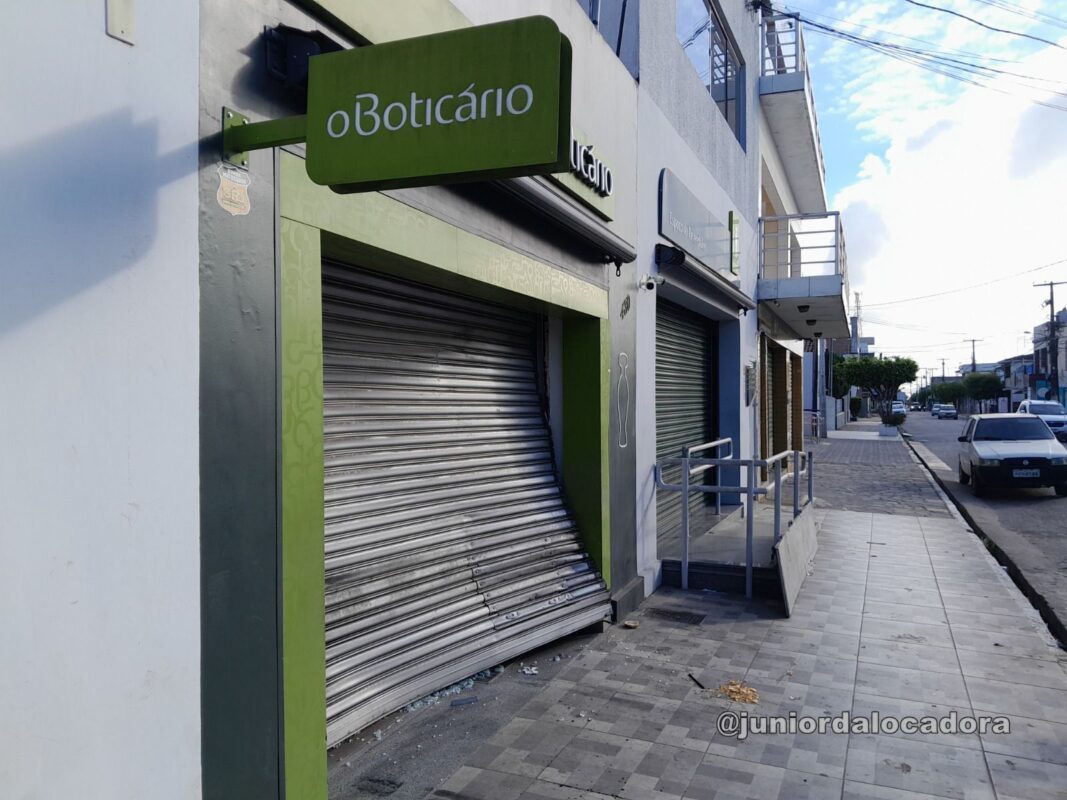 Ladrões invadiram uma loja da marca O Boticário na cidade de Mamanguape