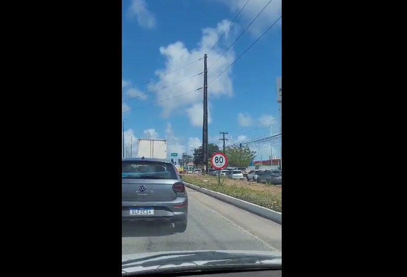 Obras e serviços na BR-230 provocam congestionamento e dificultam acesso aos bairros em João Pessoa