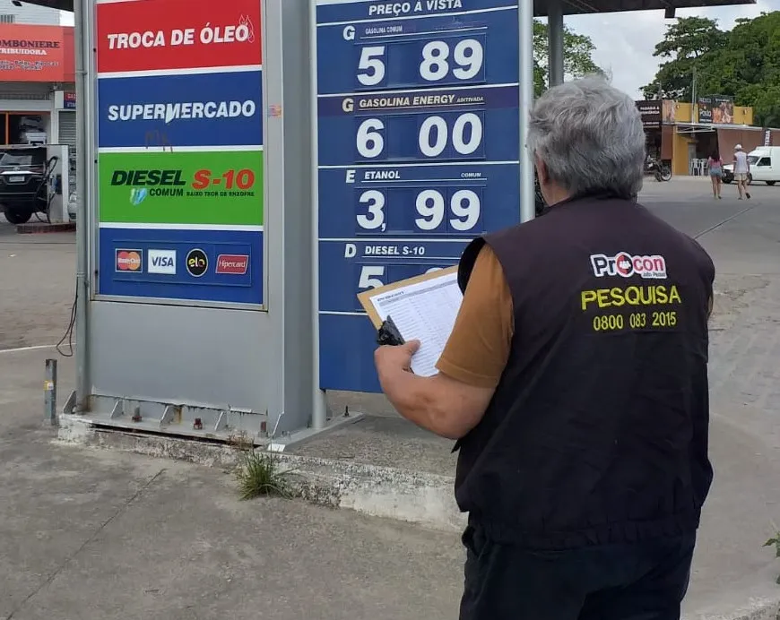 Após denúncias, nove postos são notificados em João Pessoa para justificarem aumento da gasolina