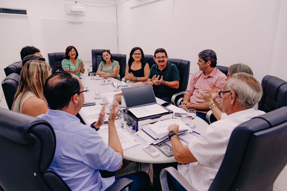 Cícero Lucena anuncia reajuste de 7,5% para professores da Rede Municipal de João Pessoa